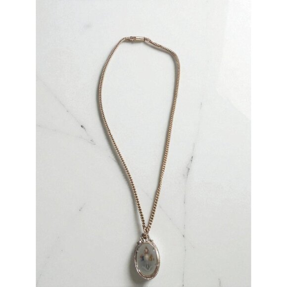 Vintage 1950s–1970s Sacred Heart Medal Necklace – 18" Gold-Tone Chain – Made in - Picture 3 of 8